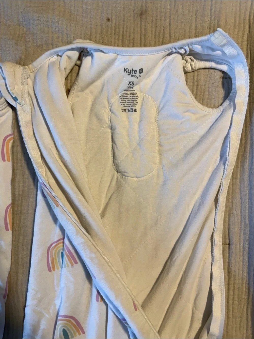 Kyte Baby Sleep Bag + Swaddle Attachment – XS | 1.0 TOG | Rainbow Print